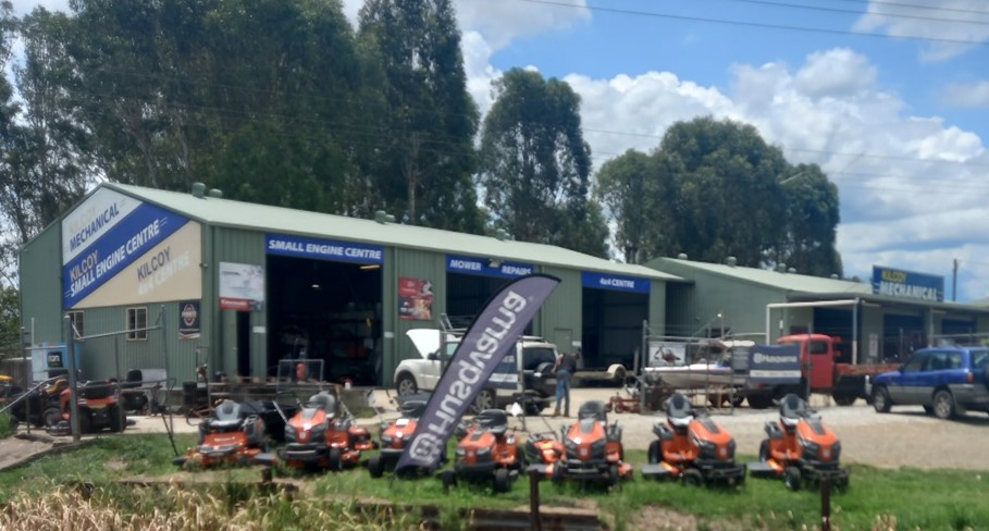 Husqvarna Mowers and their full range of Outdoor Power Equipment including an extensive battery range of chainsaws, brushcutters, mowers and more